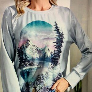 Ladies size XL Mountain top scene sweatshirt